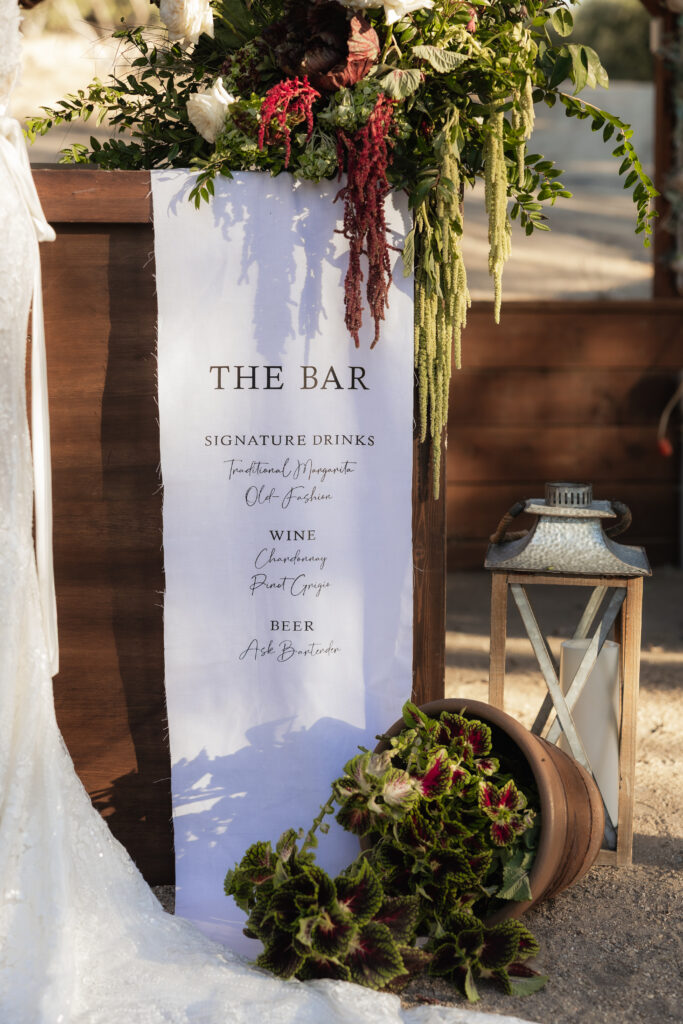 Bar Banner